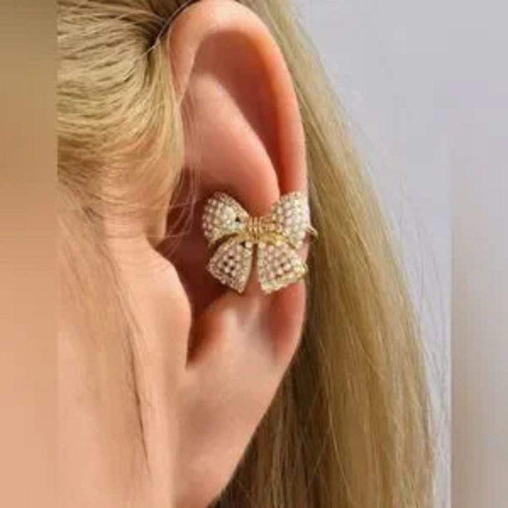 Pearl ear cuff N1241